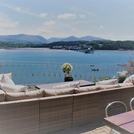 Anglesey Beach House Menai Bridge Exterior photo